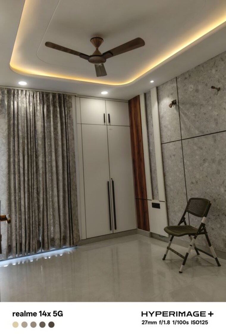 Balcony, sector 85 3 Bedroom 178 Sq.Yd. Builder Floor In Sector 85 Faridabad 10409625