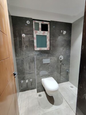 Bathroom in 3 BHK Builder Floor at Green Fields Colony – for Rent