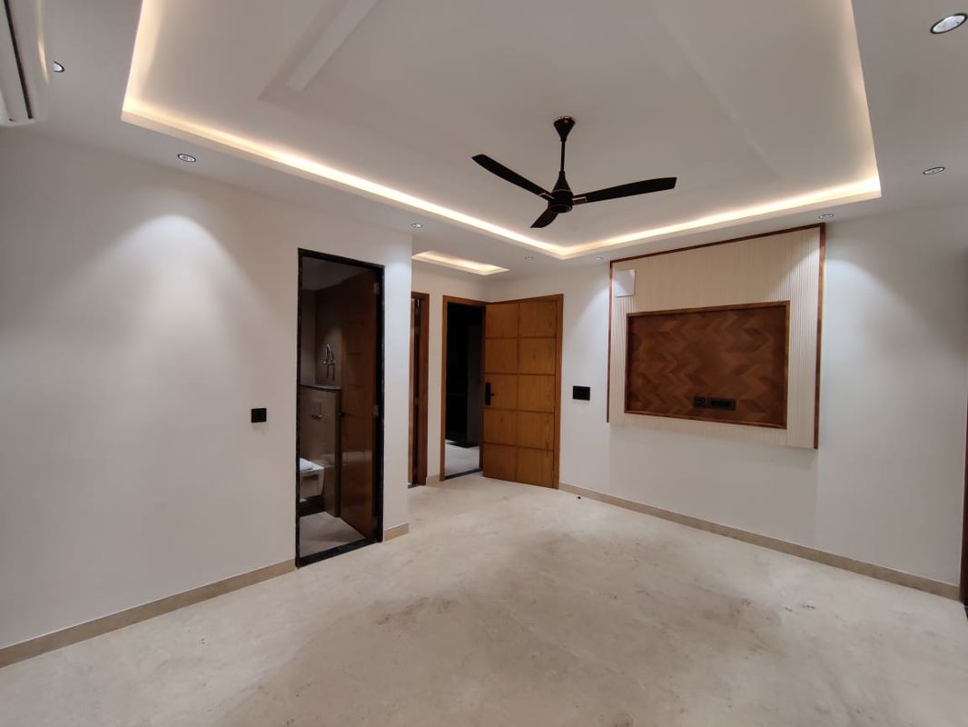 3 BHK + Pooja Room Builder Floor For Rent in Green Fields Colony