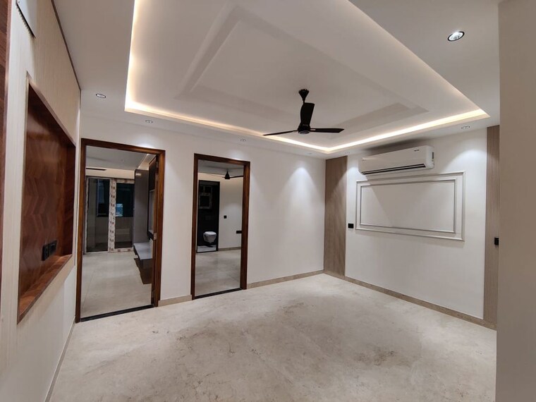 Room, green fields colony 3 Bedroom 1800 Sq.Ft. Builder Floor In Green Fields Colony Faridabad 10409663