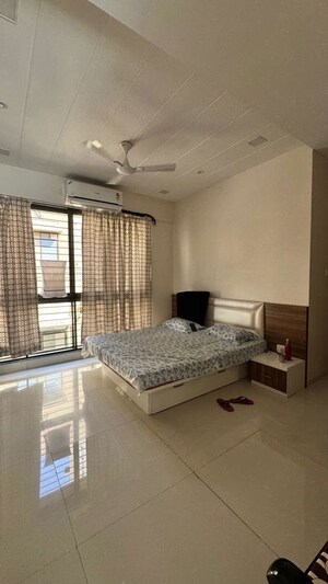 Kitchen in 3 BHK Apartment at Kamgar Putala Vasahat – for Rent
