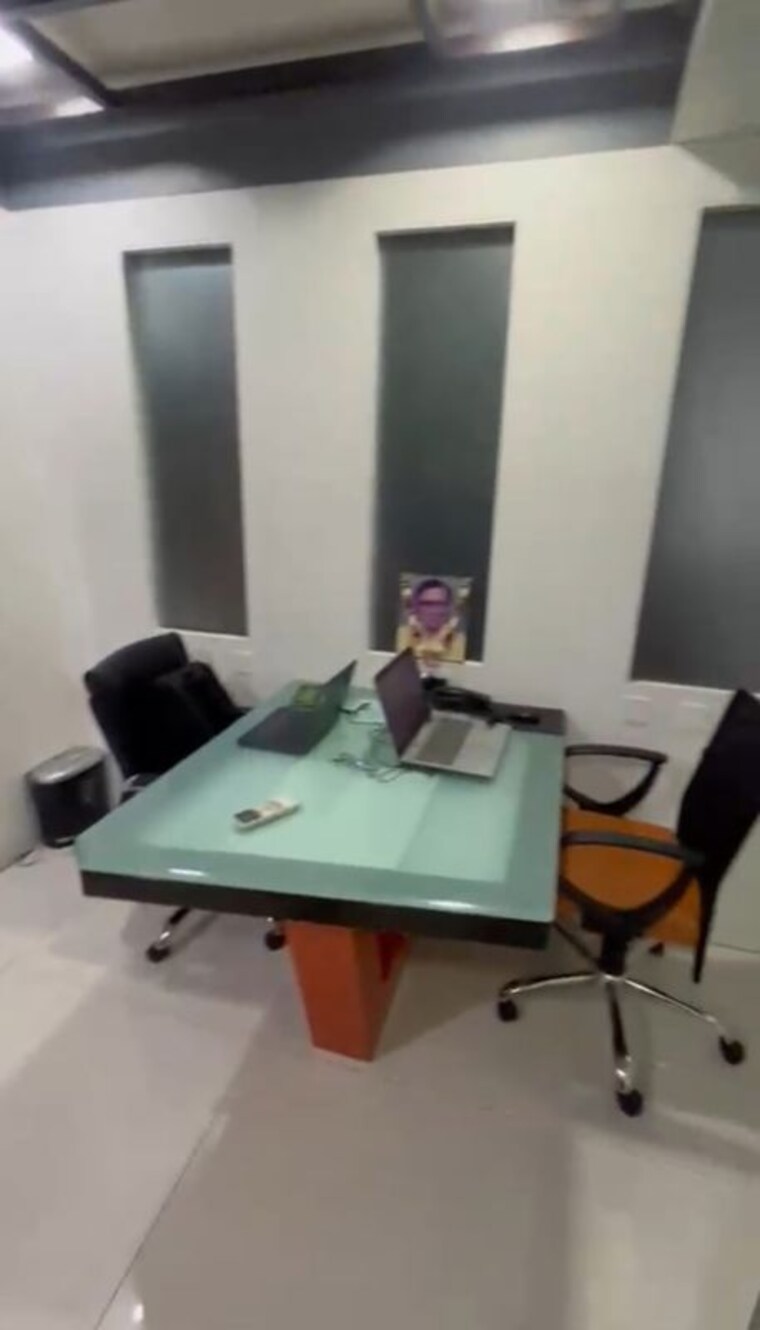 Team Area, ambawadi Commercial Office Space 1800 Sq.Ft. In Ambawadi Ahmedabad 10409713
