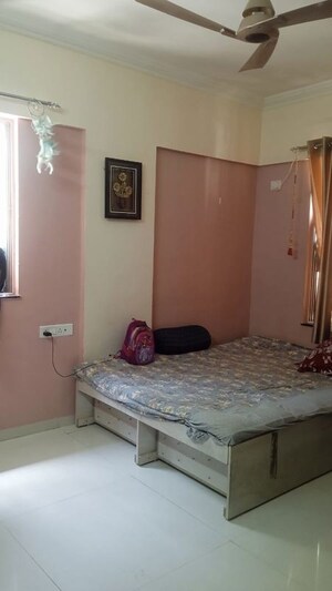2 BHK Apartment For Rent in Kamgar Putala Vasahat
