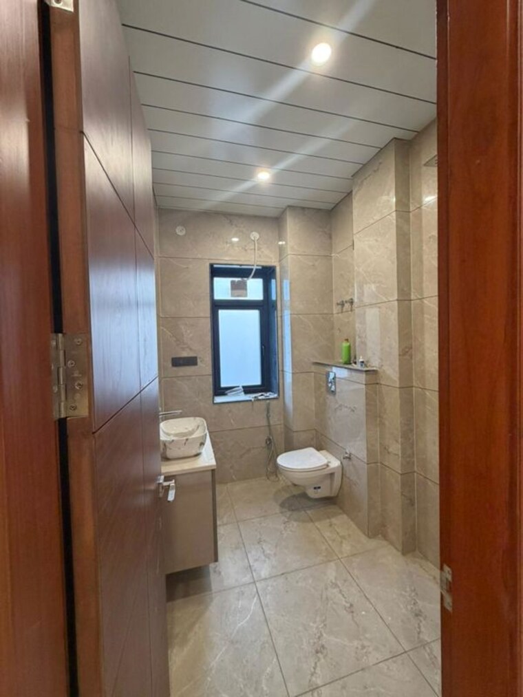 Bathroom, pi i and ii greater noida 2 Bedroom 1400 Sq.Ft. Independent House In Pi I And Ii Greater Noida Greater Noida 10409748