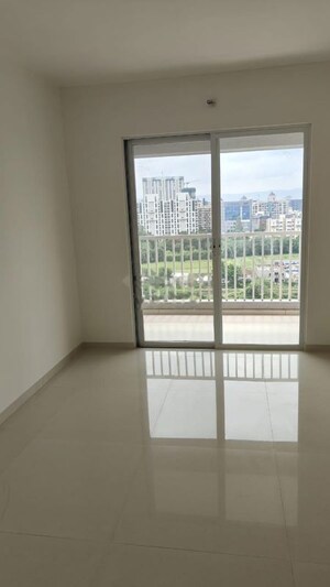 Room in 2 BHK Apartment at Sukhwani Hermosa Casa, Mundhwa – for Rent