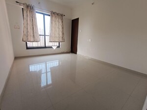 Room in 3 BHK Apartment at Shapoorji Pallonji Joyville Hadapsar Annexe, Hadapsar – for Rent