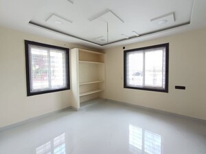 Room in 3 BHK Apartment at Apoorva Residency Tarnaka, Tarnaka – for Sale