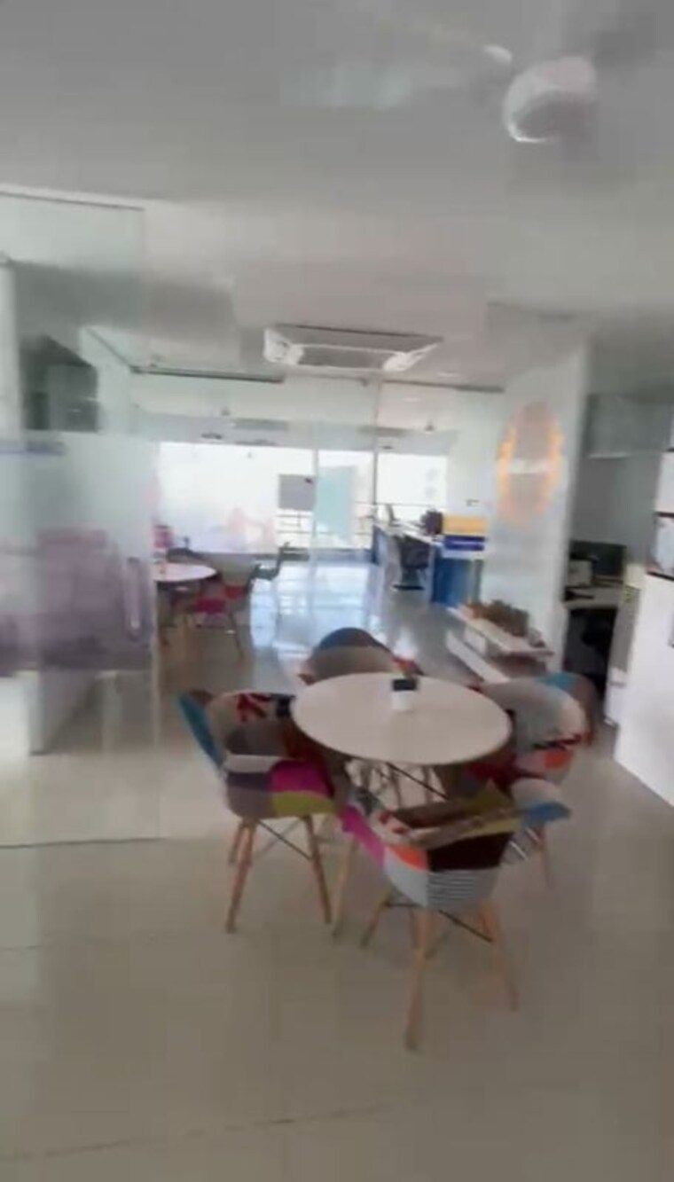 Team Area, vastrapur Commercial Office Space 2100 Sq.Ft. In Vastrapur Ahmedabad 10409805
