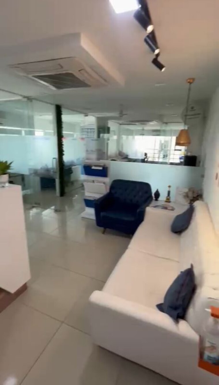 Team Area, vastrapur Commercial Office Space 2100 Sq.Ft. In Vastrapur Ahmedabad 10409805