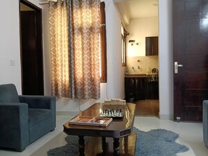 Living Room in 1 BHK Builder Floor at Sector 23 – for Rent