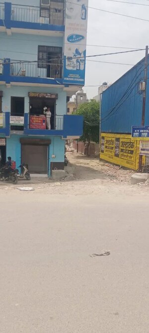  Shop For Rent in Raj Nagar Extension
