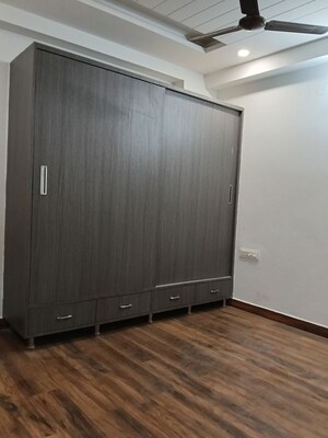 Room in 2 BHK Builder Floor at Sector 23 – for Rent