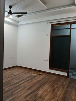 2 BHK + Pooja Room,Study Room,Extra Room Builder Floor For Rent in Sector 23
