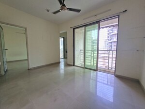 Room in 1 BHK Apartment at Dharti Darshan Apartment, Kharghar – for Sale