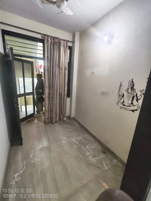 2 BHK + Extra Room,Basement Apartment For Rent in Sector 38