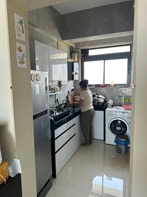 Team Area in 1 BHK Apartment at Worli – for Rent
