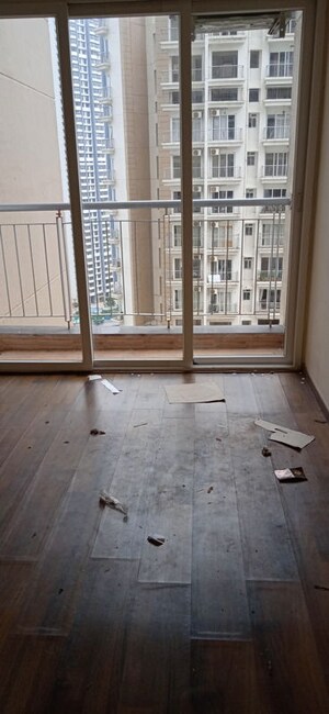 Balcony in 3.5 BHK Apartment at Runwal Greens, Mulund West – for Sale