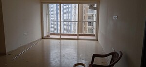 Room in 3.5 BHK Apartment at Runwal Greens, Mulund West – for Sale