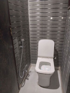 Bathroom in 1 BHK Builder Floor at Neb Sarai – for Rent