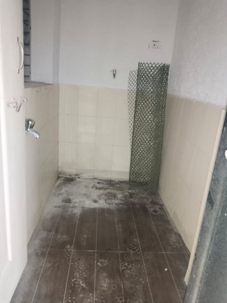 Bathroom, gajanan-deep 2 Bedroom 1000 Sq.Ft. Apartment In Dhayari Pune 10407765