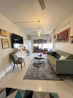 Hall in 2 BHK Apartment at Deep Tower, Andheri West – for Rent