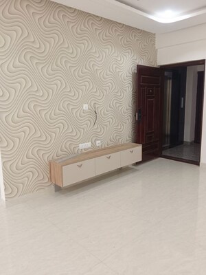 Room in 3 BHK Apartment at Manikonda – for Rent