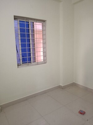 Room in 3 BHK Apartment at Manikonda – for Rent