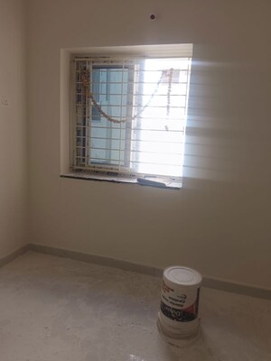Room in 2 BHK Apartment at Manikonda – for Rent