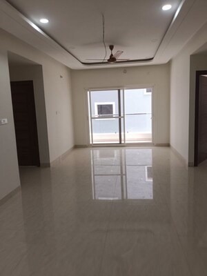 Room in 3 BHK Apartment at Manikonda – for Rent