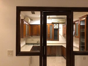 Room in 4 BHK Builder Floor at Vasant Vihar – for Rent
