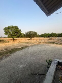 Plot For Sale in Laxman Chowk