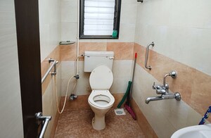 Bathroom in  Pg at Shri Nagar – for Rent