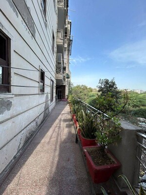 Balcony in 1 BHK Builder Floor at Chattarpur – for Rent