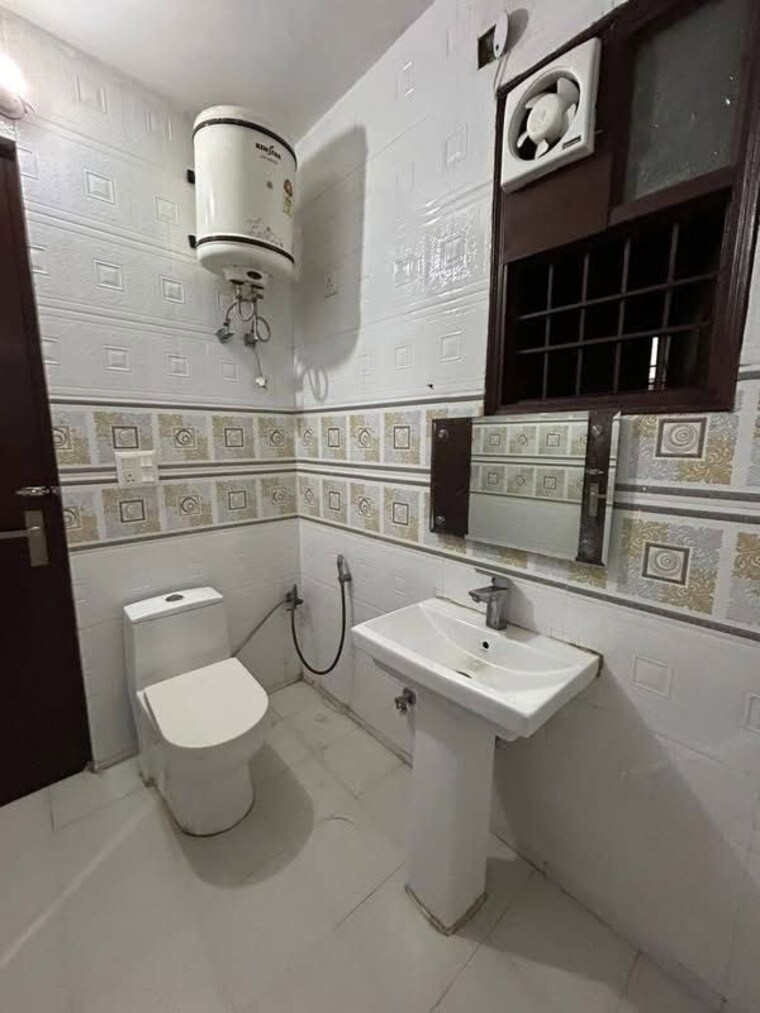 Team Area, chattarpur 1 Bedroom 450 Sq.Ft. Builder Floor In Chattarpur Delhi 10410102