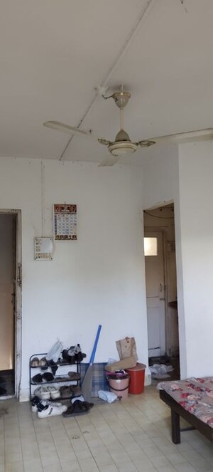 Room in 1 BHK Apartment at Kamgar Putala Vasahat – for Sale