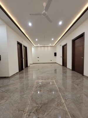 Team Area in 3 BHK Apartment at Kharar Road – for Rent