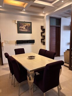 2 BHK + Study Room Builder Floor For Rent in Ansal Plaza Gurgaon