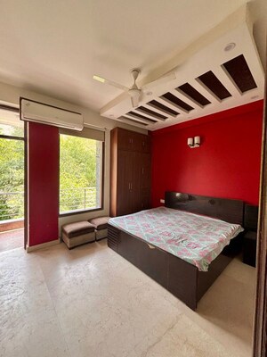 Bedroom in 2 BHK Builder Floor at Ansal Plaza Gurgaon, Palam Vihar – for Rent