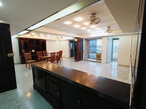 4 BHK Apartment For Rent in Walkeshwar