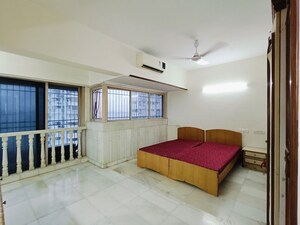 Bedroom in 4 BHK Apartment at Walkeshwar – for Rent