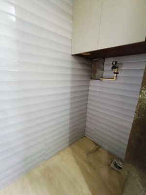 Bathroom in 4 BHK Apartment at Walkeshwar – for Rent