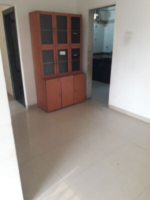 Room in 2 BHK Apartment at Cbd Belapur Sector 11 – for Sale