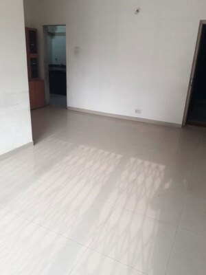 Room in 2 BHK Apartment at Cbd Belapur Sector 11 – for Sale