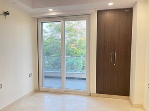 Room in 3 BHK Builder Floor at Savitri Nagar – for Rent