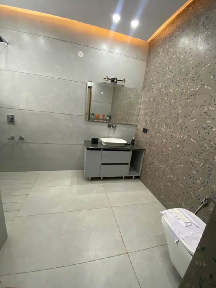 Bathroom, high ground 3 Bedroom 120 Sq.Yd. Villa In High Ground Zirakpur 10410180