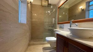 Bathroom in 5 BHK Apartment at Parsvnath Exotica, Sector 53 – for Rent