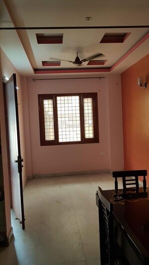 Living Room in 1 BHK Builder Floor at Sector 46 – for Rent