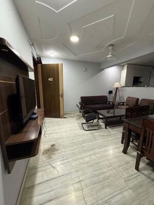 Gym in 2 BHK Builder Floor at Sector 52 – for Rent