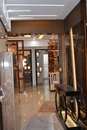 Room in 3 BHK Apartment at Pashmina Waterfront, Old Madras Road – for Rent