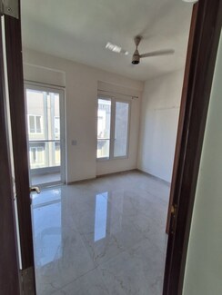 3.5 BHK + Study Room Apartment For Rent in Smart World Orchard